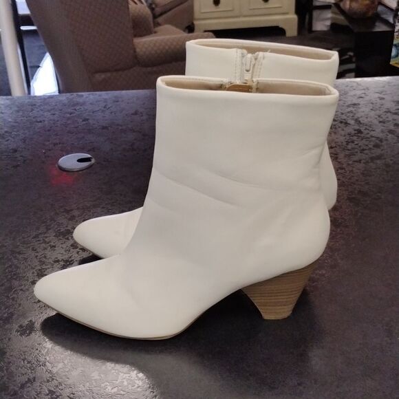 Apt 9 boots - Picture 3 of 5